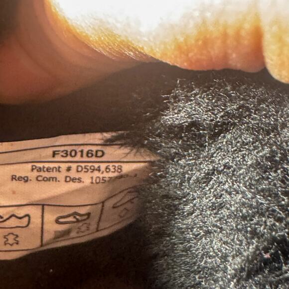 Rare UGG Kids Mini Bailey Bow Scalloped Boot Black Suede Youth Size 3 (1013269K) - Picture 9 of 10